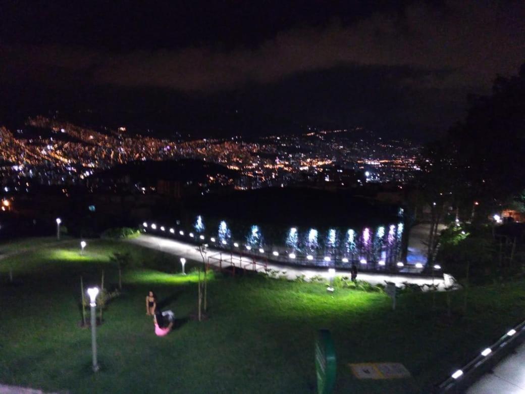 Apartamento Campestre Medellín Exteriör bild